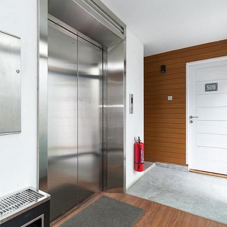 Reddoorz Premium Near Centre Point Mall Medan Ngoại thất bức ảnh