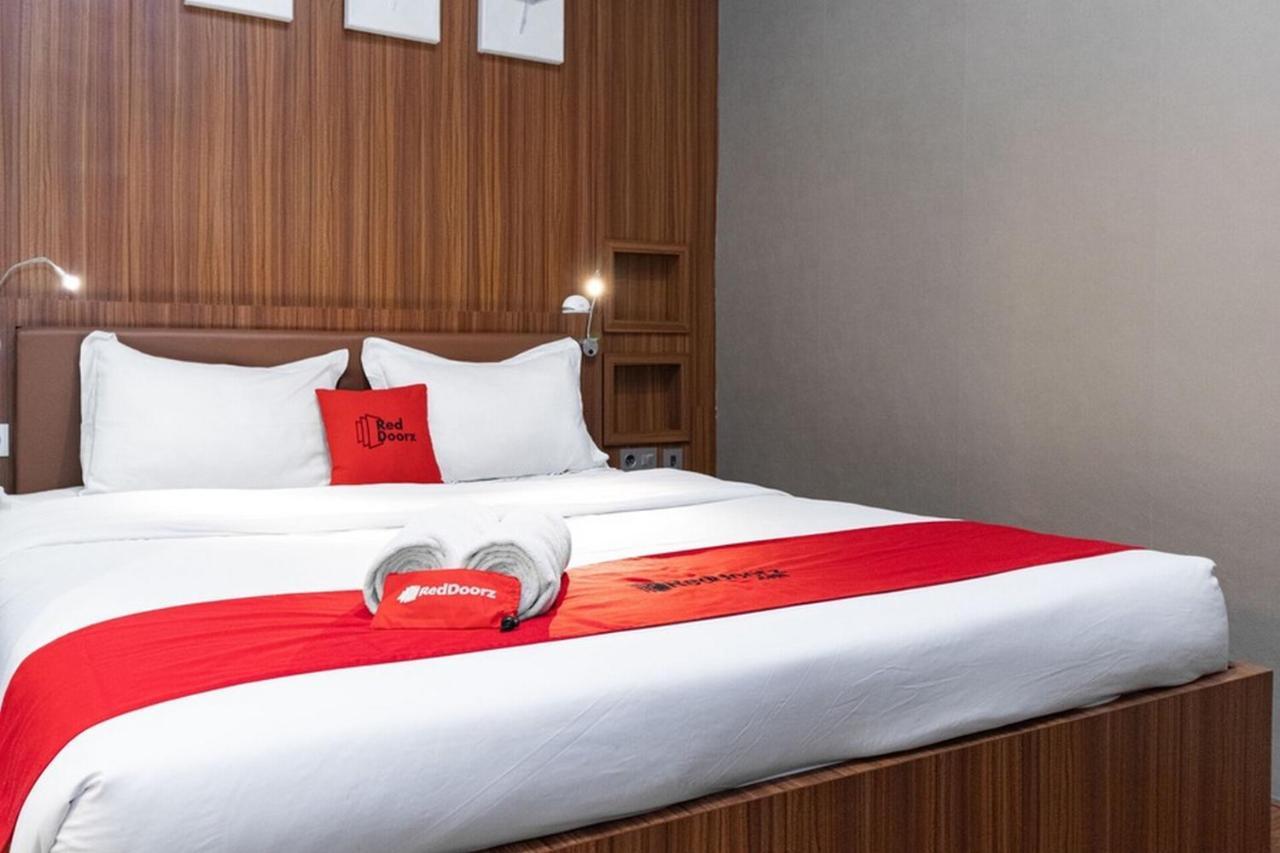 Reddoorz Premium Near Centre Point Mall Medan Ngoại thất bức ảnh