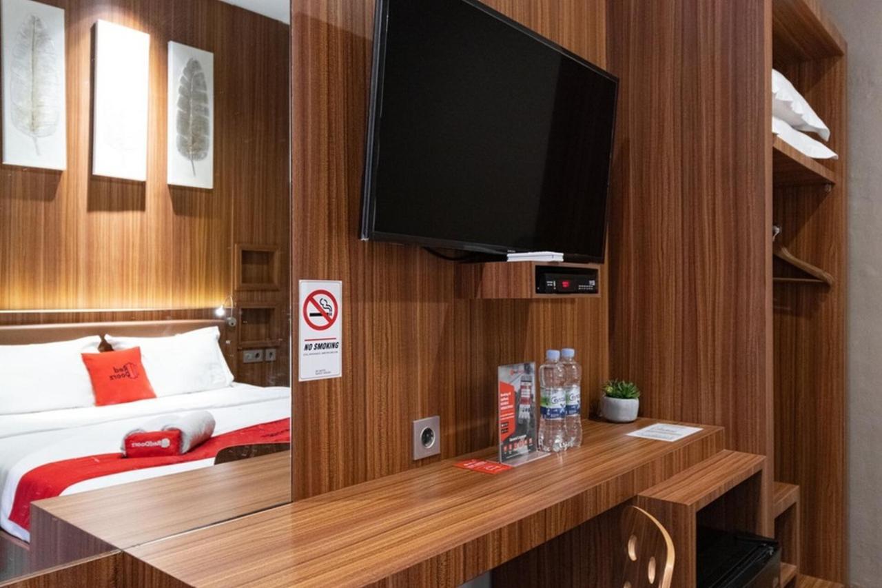 Reddoorz Premium Near Centre Point Mall Medan Ngoại thất bức ảnh