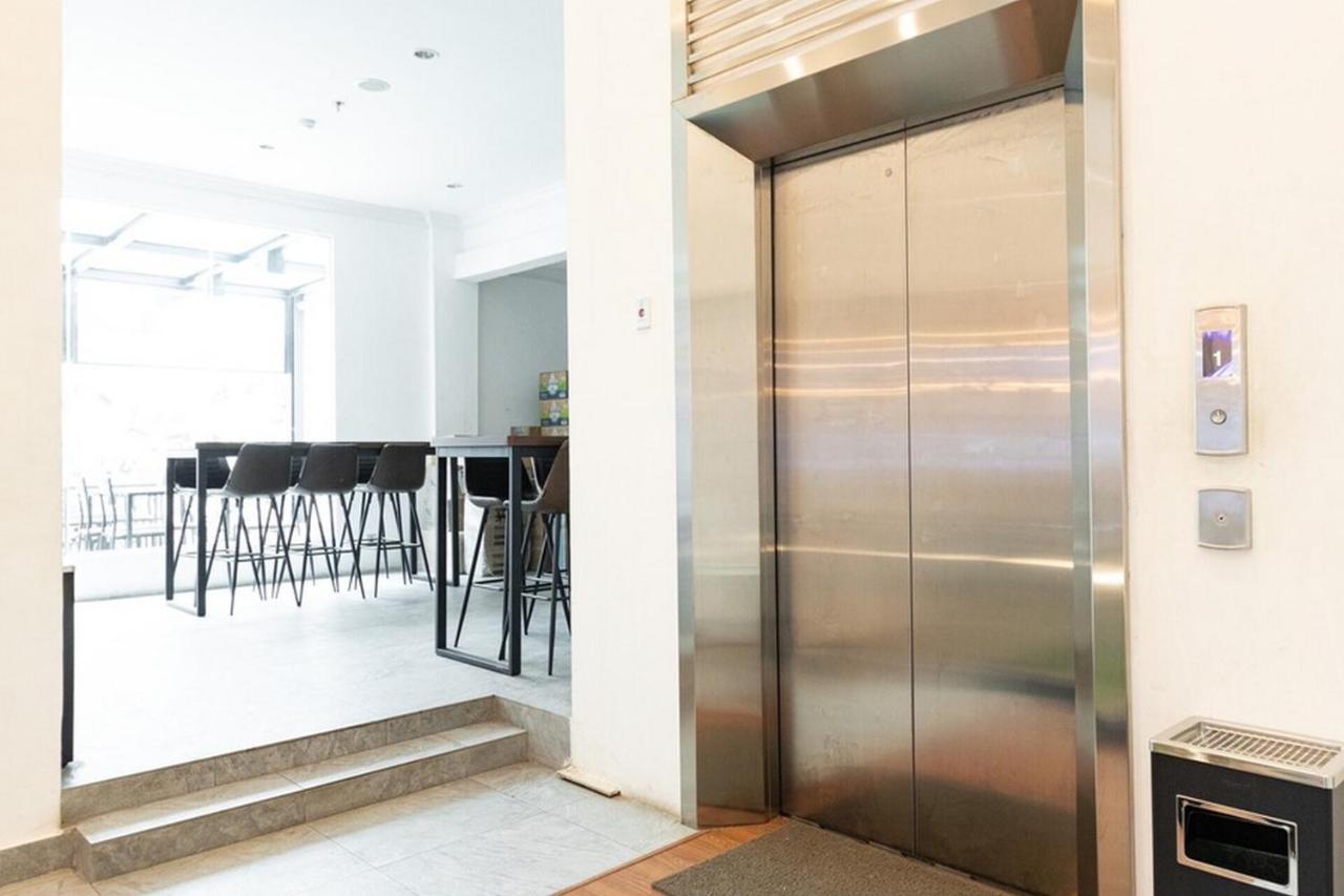 Reddoorz Premium Near Centre Point Mall Medan Ngoại thất bức ảnh